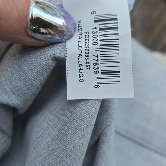 BCBGMaxAzria Gray Wide Leg pants New L large - Picture 13 of 13